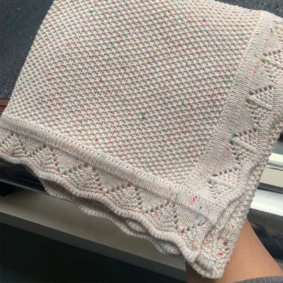 couverture en coton beige points couleurs