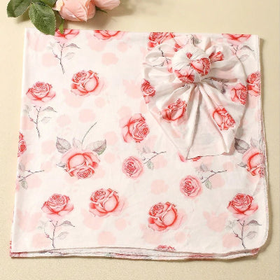 BONNET BEBE et roses