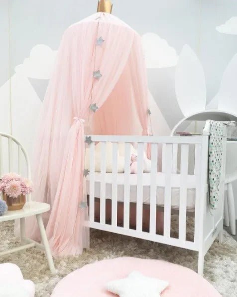 Ciels de lit rose pale