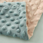 Une couverture douce bebe coton deux couleurs 