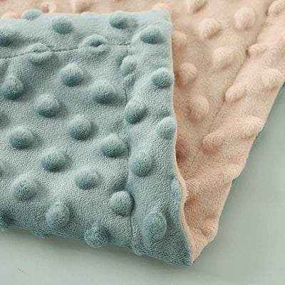 Une couverture douce bebe coton deux couleurs 