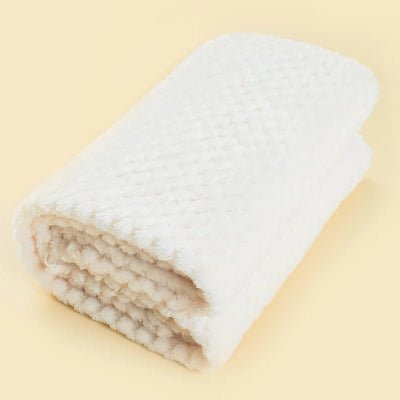 Couverture Bébé Nuage Tendresse - Confort Ultime
couverture chaude et douce blanche 