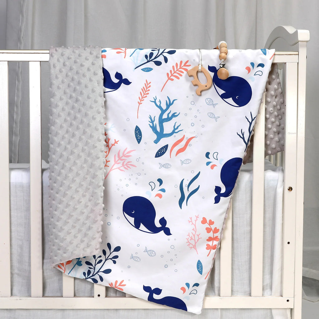 Couverture Bébé Rêve Velouté - Cocon Douceur
Une couverture bébé douce motif de baleine 