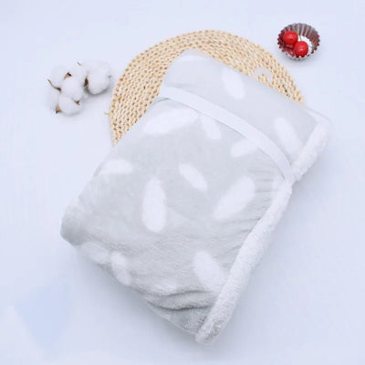 Couverture Bébé Lune de Coton - Douceur & Confort Une couverture douce bébé grise