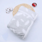 Couverture Bébé Lune de Coton - Douceur & Confort Une couverture douce bébé grise