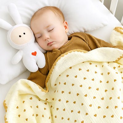 Couverture Bébé Plume Douceur - Hypoallergénique Couverture bebe  legere coeur bruin sommeil