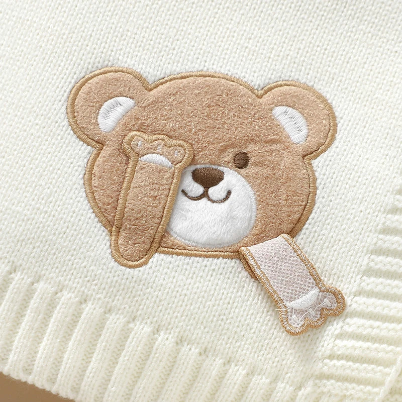 Couverture chaude bébé ourson qui se cache
