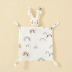  Doudou Bébé Câlin Nuit Sereine - Peluche Lapin Motifs
Une Doudou enfant garcon lapin motif arc en ciel