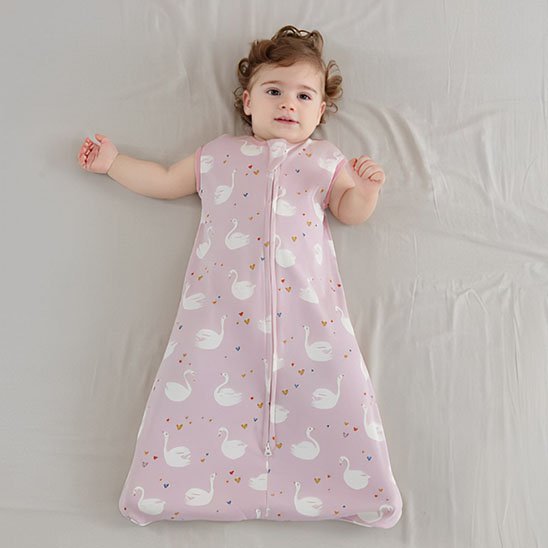 Gigoteuse bébé fille en gigoteuse rose pale
