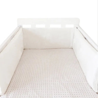 Réducteur de lit bébé blanc