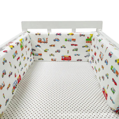 Réducteur de lit bébé motifs automobiles