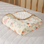 Cocon d'emmaillotage fleurs et fraises