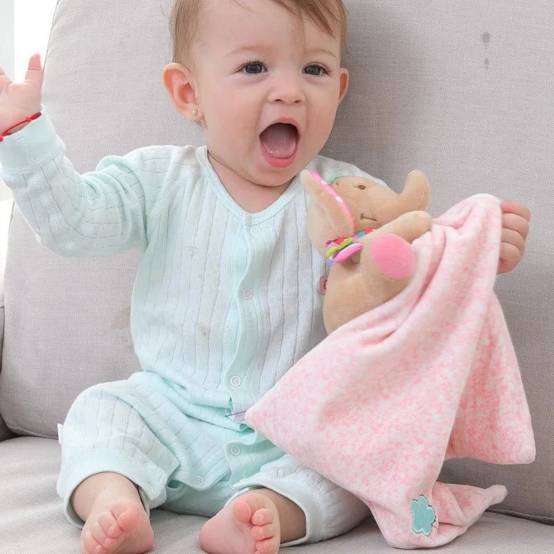 Doudou Bébé Fille Lien d'Amour - Peluche Douce
Doudou-Bébé-Fille-rose-attachement
