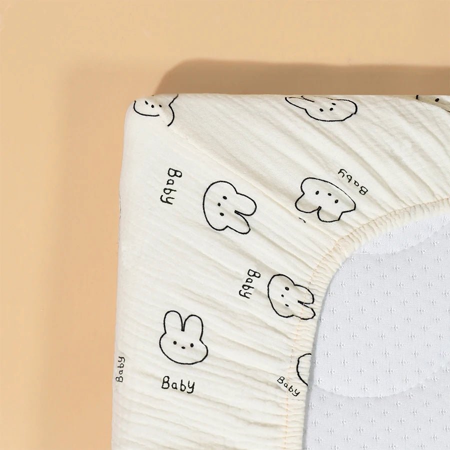 tour de lit ourson petit motifs de lapins 