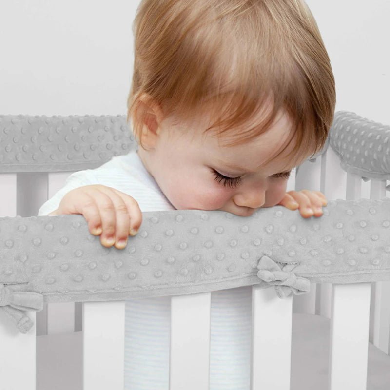 Protection Lit Bébé Petit Mordeur - Velours Doux
Nid de cocon bebe qui mord 