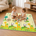 Tapis bebe mousse deux bebe assis sur le tapis 