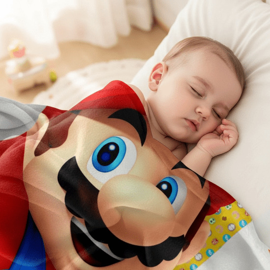 couverture Bébé endormi avec couverture Petit Mario