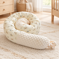 Contour de lit à motifs de petits lapins dans une chambre douce