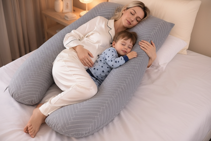 coussin de grossesse pour dormir
 maman pyjama blanc bambin étoiles endormis