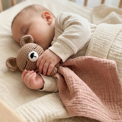 doudou bébé fille sereine