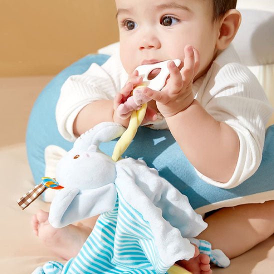 Doudou Bébé Copain Apaisant - Peluche Réconfortante
doudou bébé garçon éléphant