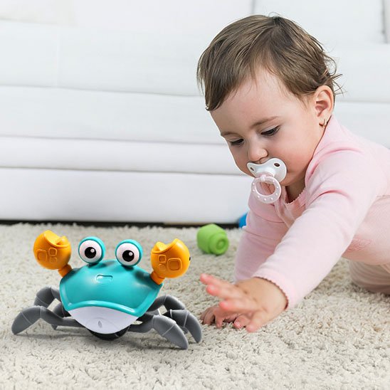 eveil musical bebe fillette avec sucette