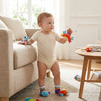 Hochet Bébé 4 Pièces Bracelets et Chaussettes Sensoriels hochets bebe debout