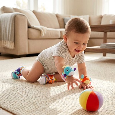Hochet Bébé 4 Pièces Bracelets et Chaussettes Sensoriels hochets bebe garcon au sol