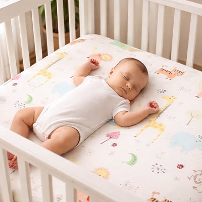 Drap housse lit bebe couche sur le dos sommeil profond