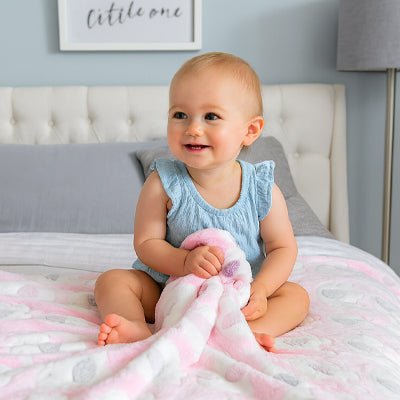 Couverture Bébé Éléphant Velours - Douceur Sécurisée rose fillette 