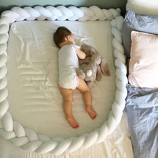 tour de lit bébé tressé sommeil bebe