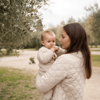 sucette clip Maman et bébé au parc avec attache-tétine