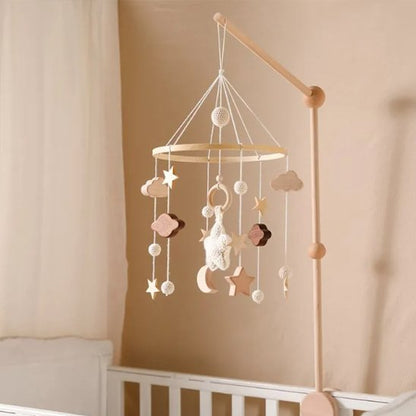 mobile en bois bebe etoile