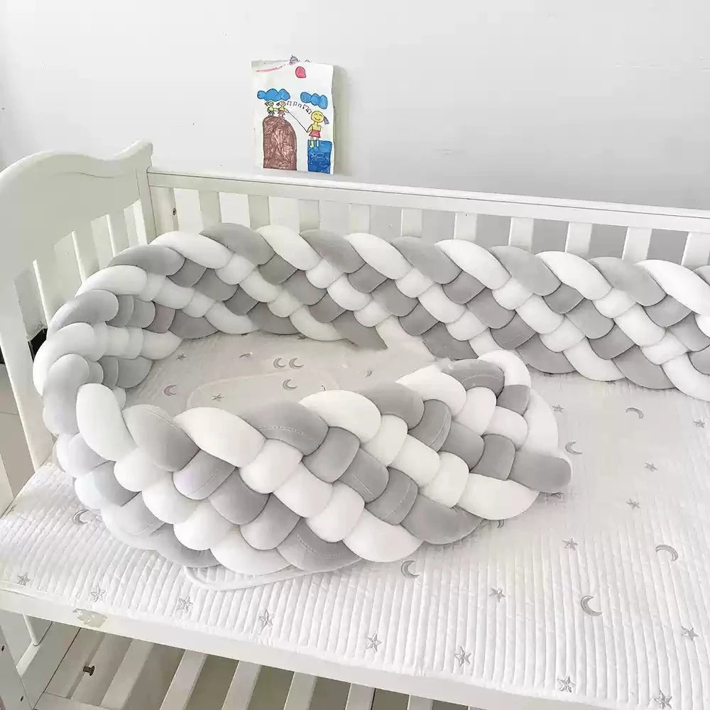 Tour de Lit Tresse Géant Douillet - Protection Complète
protection lit bébé blanche blanche grise 
