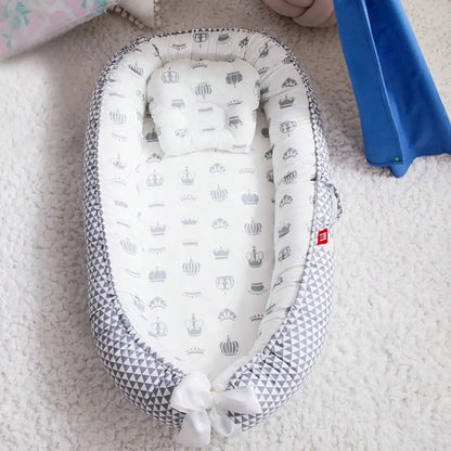 reducteur de lit couronne gris