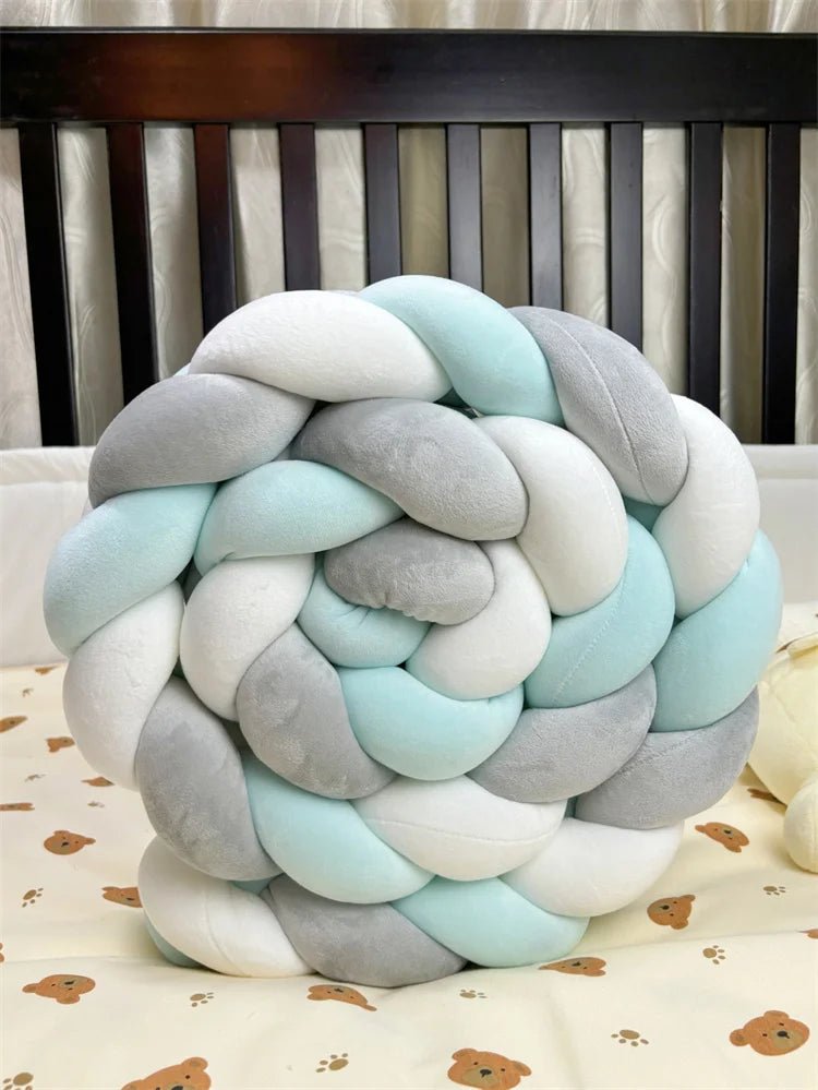 tour de lit bébé tressé bleu gris banc
