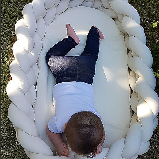 Tresse de Lit Bébé Nuage Sérénité - Cocon Rassurant
tour de lit bebe qui joue