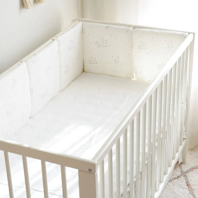 tour de lit bebe éléphants blanc  