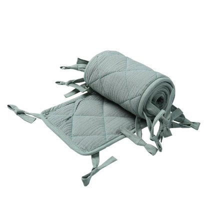 tour de lit pour bebe vert