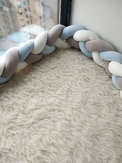 tresse de lit bébé gris blanc bleu