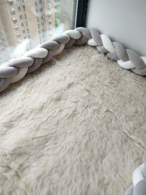 tresse de lit bébé gris et blanc