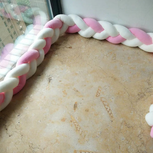 tresse de lit bébé rose et blanc