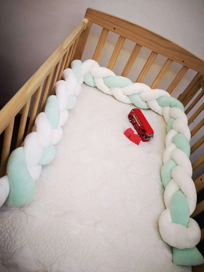 tresse de lit bébé turquoise et blanc