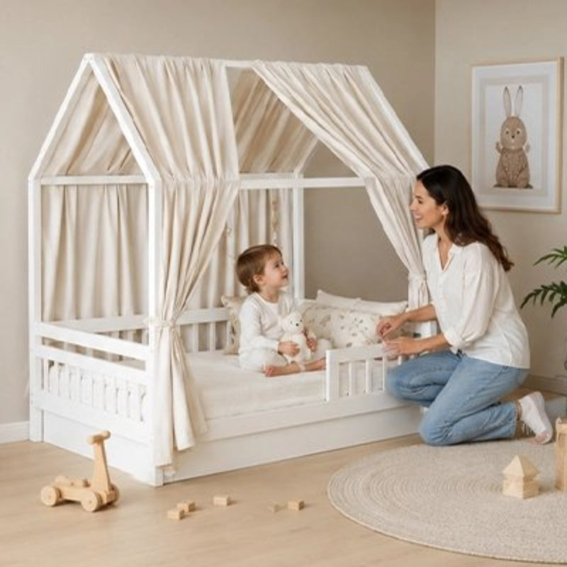 un  Ciel de lit bébé avec maman et petite  fille lit bebe baldaquin 