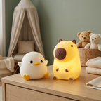 veilleuse sans fil rechargeable Veilleuses canard et capybara dans une chambre vert sauge